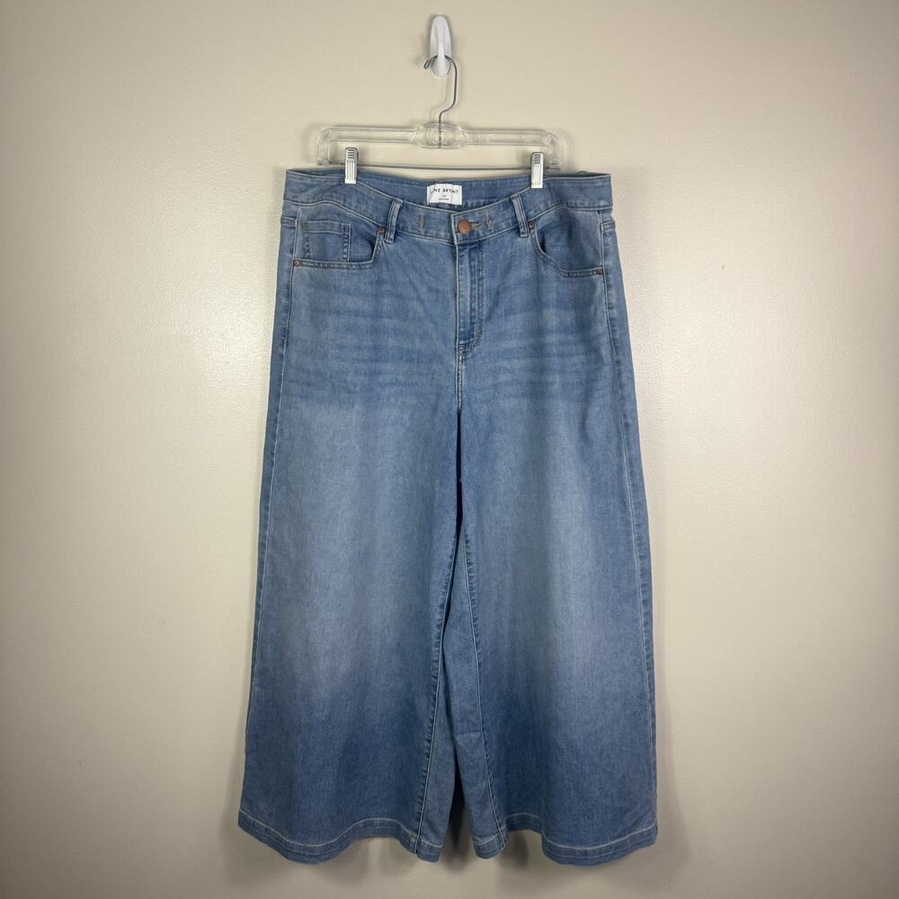 LANE BRYANT WOMENS SIZE 18 FLEX MAGIC HIGH RISE WIDE LEG CROP BLUE JEANS GAUCHOS - Picture 3 of 6